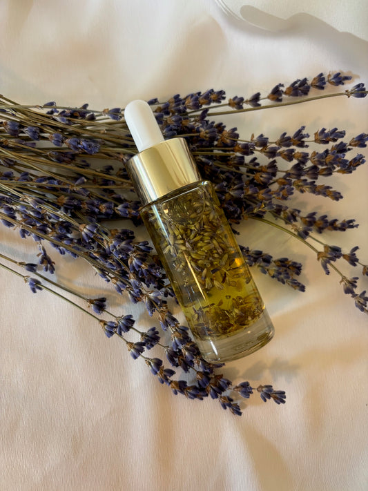 Lavender in Sweet Almond body oil